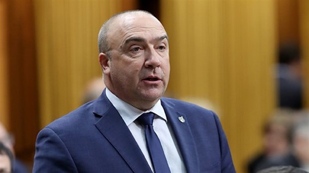 Un budget fédéral «complètement ahurissant», selon Bernard Généreux