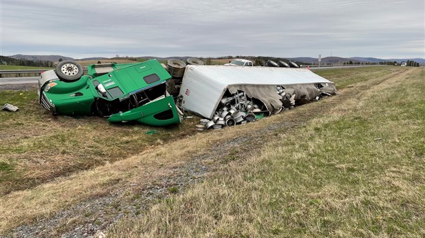 Sortie de route sur l’autoroute 85 à Dégelis
