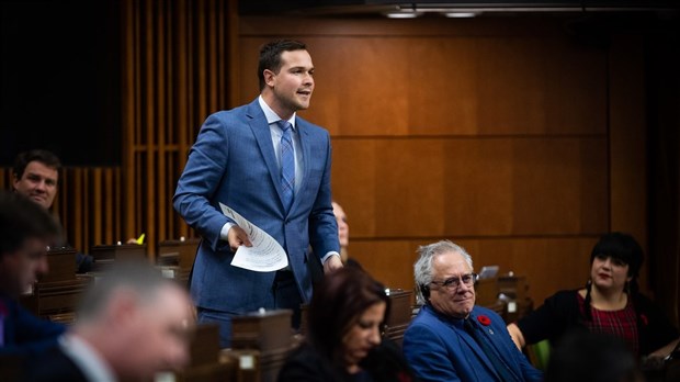 Le député Maxime Blanchette-Joncas s'est départi de quatre employés