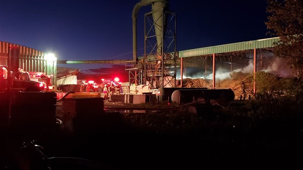 Incendie majeur chez Multifib : «Un grand travail d’équipe»