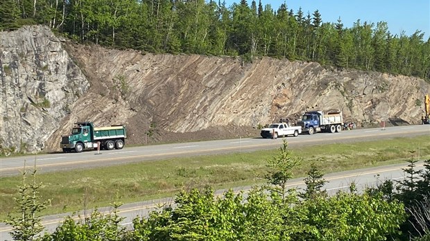 Un motocycliste perd le contrôle sur l’autoroute 20 