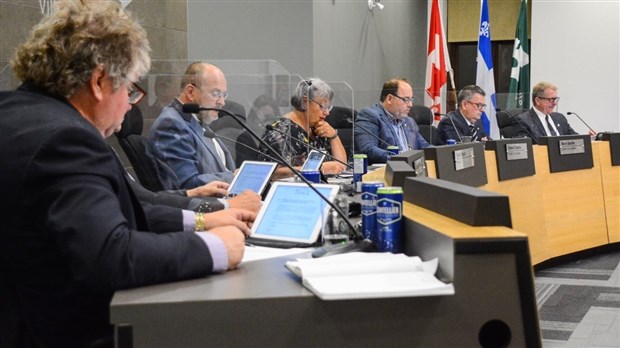 Rivière-du-Loup verse 165 000 $ à son ancienne directrice de l'urbanisme