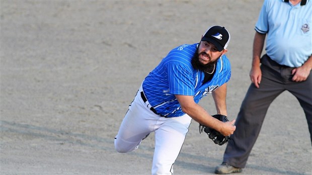 Ligue senior Puribec : Le Bérubé GM l’emporte sur les Cataractes