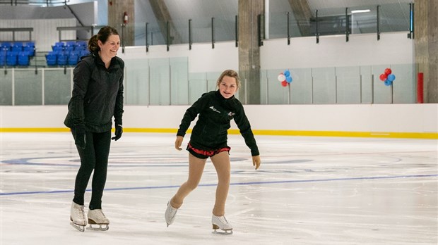 Premières séances de patinage libre au Stade de la Cité des jeunes