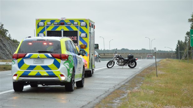 Collision entre une moto et un chevreuil sur l’autoroute 20 à Rivière-du-Loup