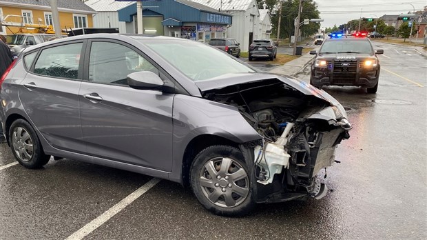 Accident sur la rue Hôtel-de-Ville à Rivière-du-Loup