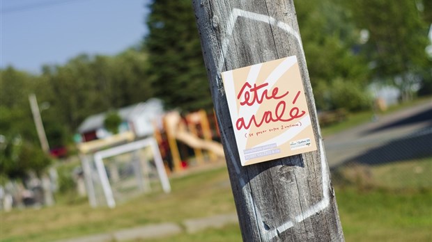 Être avalé : installation poétique extérieure dans la MRC des Basques