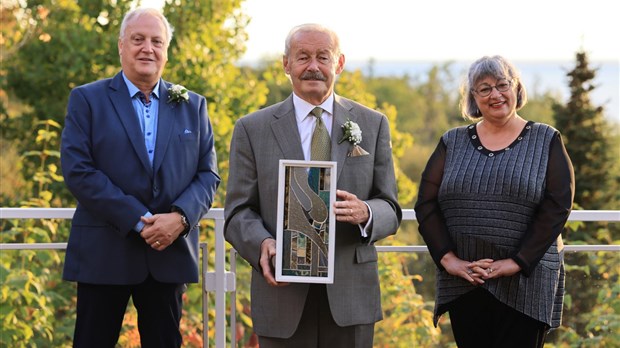 Hubert Lafortune reçoit le prestigieux Mérite municipal Yves-Godbout