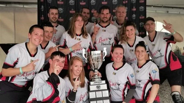 Une deuxième équipe louperivoise championne provinciale en dek hockey 