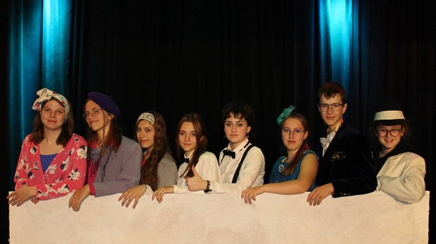 La troupe de théâtre du Collège Notre-Dame présente son spectacle d’humour