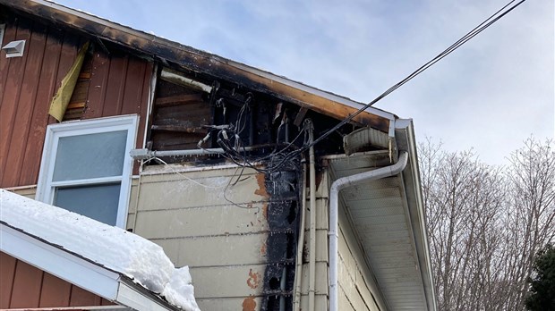Incendie dans un immeuble à logements à Témiscouata-sur-le-Lac