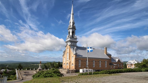 L’église de Saint-Louis-du-Ha! Ha! en mode travaux hivernaux