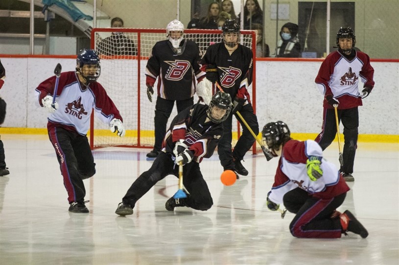 Ballon sur glace : un tournoi de la Ligue provinciale mineur au