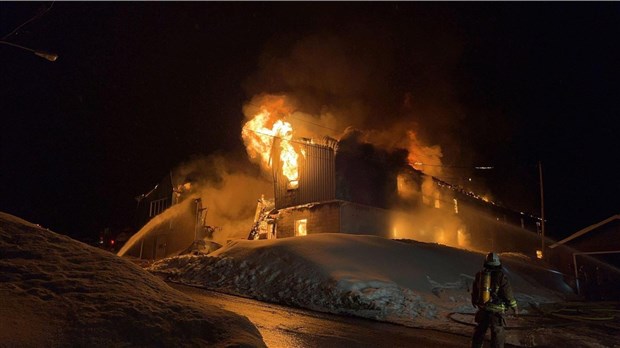 Incendie majeur à Pohénégamook