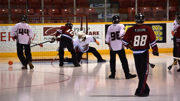 Deux équipes du Ballon sur glace mineur du Témiscouata participeront au Championnat canadien à Cornwall