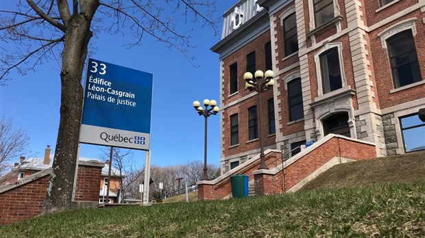 Deux coaccusés de tentative de meurtre comparaissent au palais de justice de Rivière-du-Loup