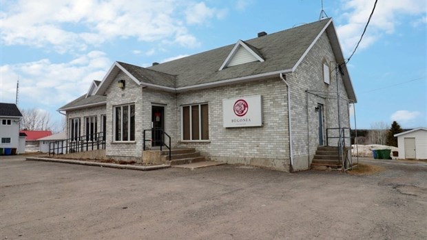 Le restaurant Bégonia de Saint-Hubert-de-Rivière-du-Loup est mis en vente