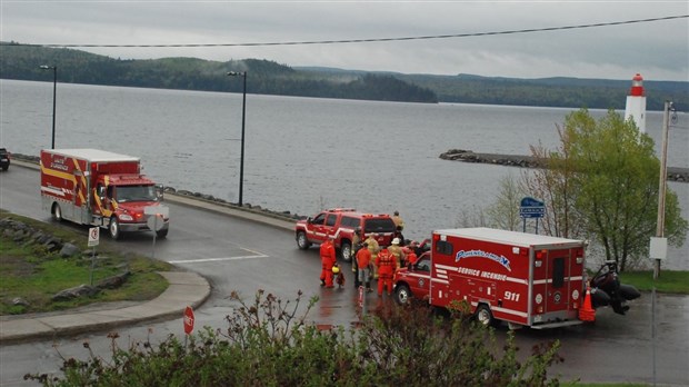 Les pompiers portent assistance à des pêcheurs sur le lac Témiscouata 