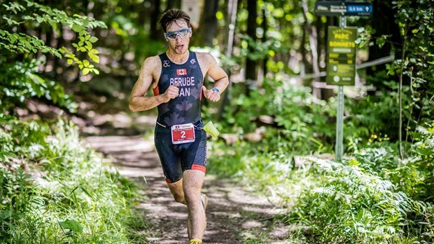 Elliot Bérubé monte sur la deuxième marche du podium au XTERRA Bromont