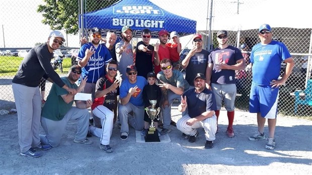 Un 4e Tournoi de balle donnée Alex Belzile à Saint-Éloi