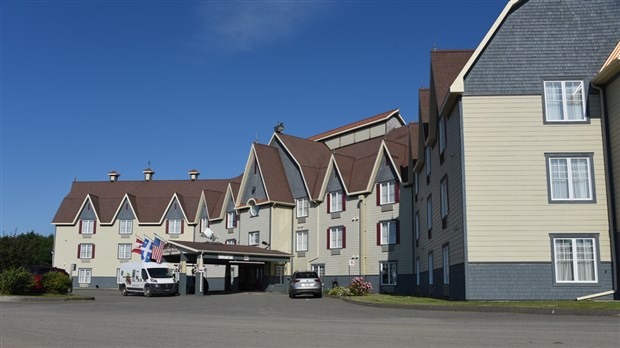 Le Quality Inn de Rivière-du-Loup passe aux mains d’Alain April et de Jacques Tanguay