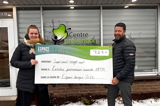 Espace burger 2023 : 727 $ remis au Centre Prévention Suicide du KRTB