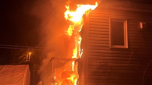 Un incendie cause de lourds dommages à une maison à Trois-Pistoles