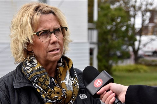 Suzanne Rhéaume mène la charge contre la députée Amélie Dionne