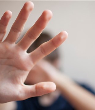 Opérations de sensibilisation à la violence entre partenaires intimes