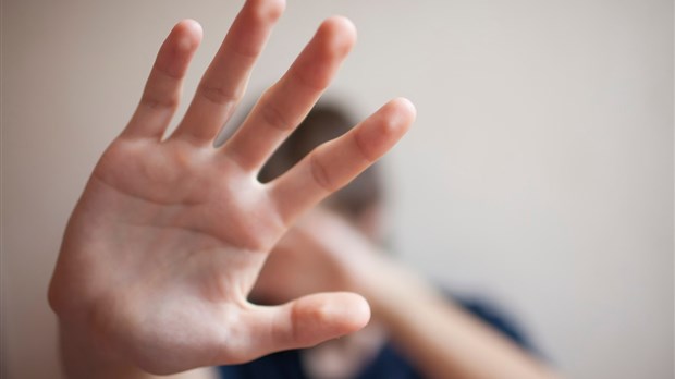 Opérations de sensibilisation à la violence entre partenaires intimes