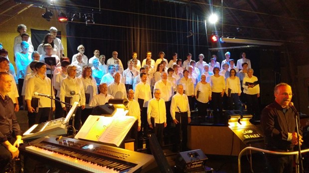 Chœur en hiver au Camp musical St-Alexandre