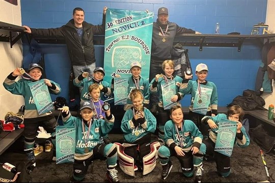 De jeunes joueurs des Basques champions à Mont-Joli 