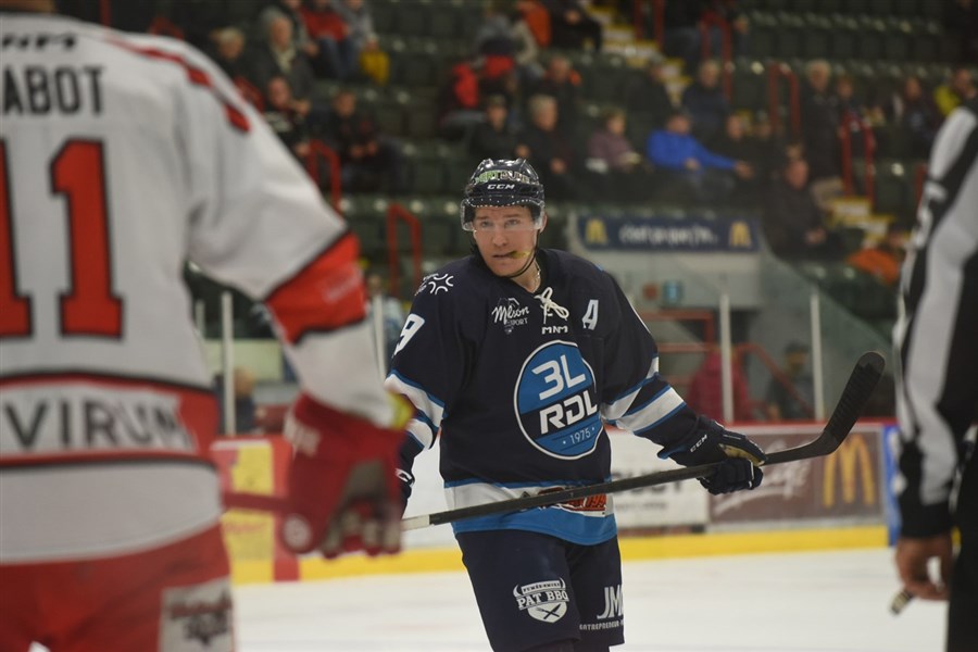Maxime St-Cyr échappe le titre de meilleur buteur de la LNAH…pour une 2e fois