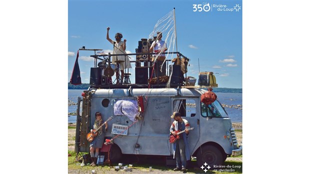 Spectacle de L’orchestre d’hommes-orchestres au parc de la Pointe de Rivière-du-Loup