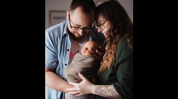Arthur, le premier bébé de l’année dans les Basques
