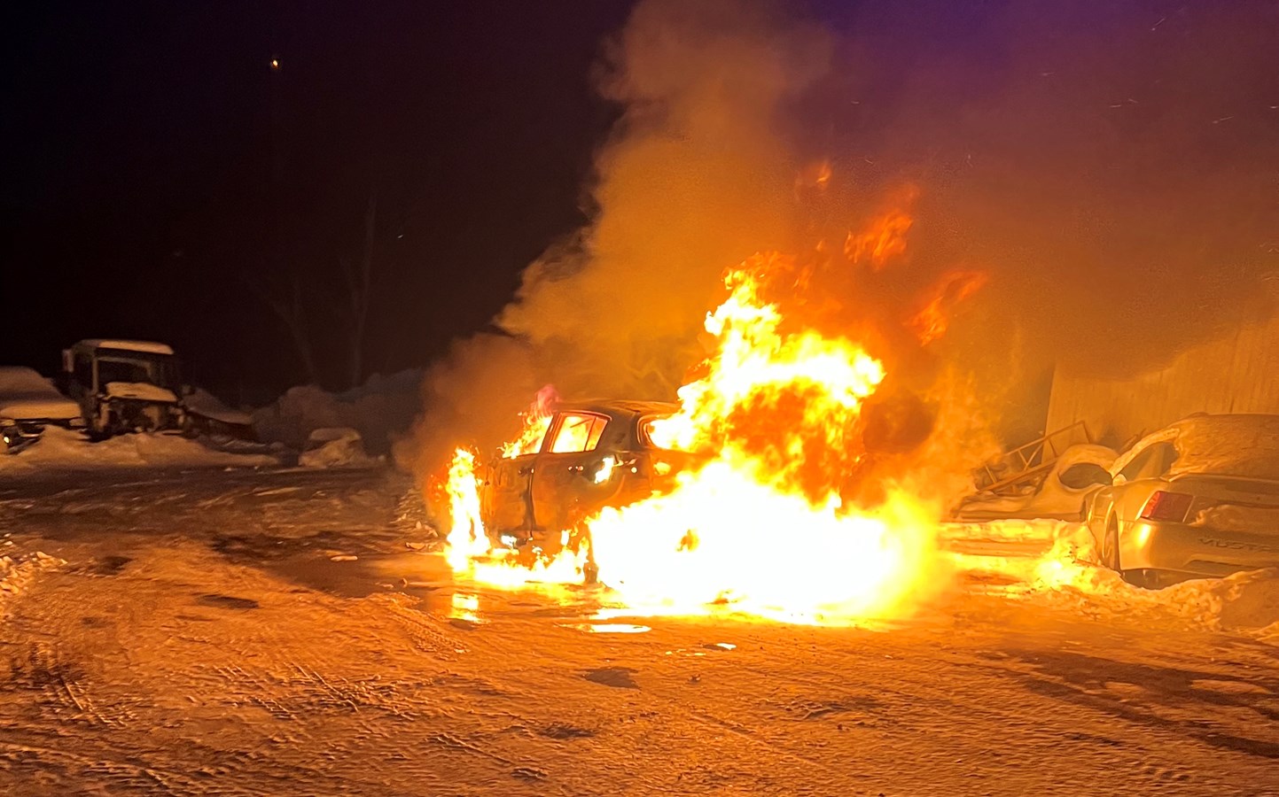 Véhicule en feu à Rivière-du-Loup