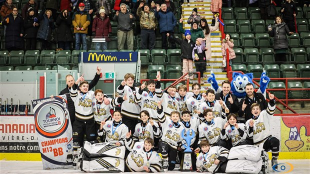 Les Pumas M13 sont champions à Rivière-du-Loup