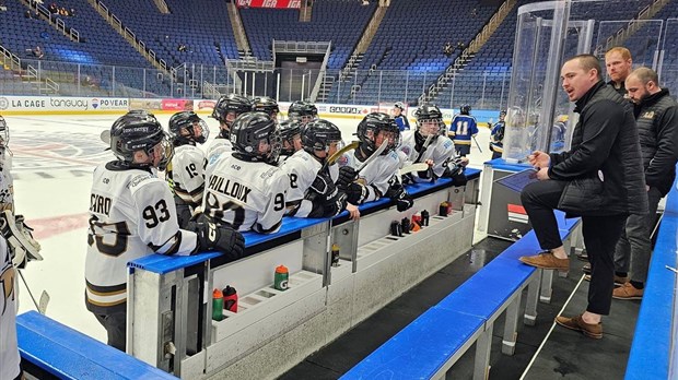 Les Pumas éliminés du Tournoi international de hockey pee-wee 