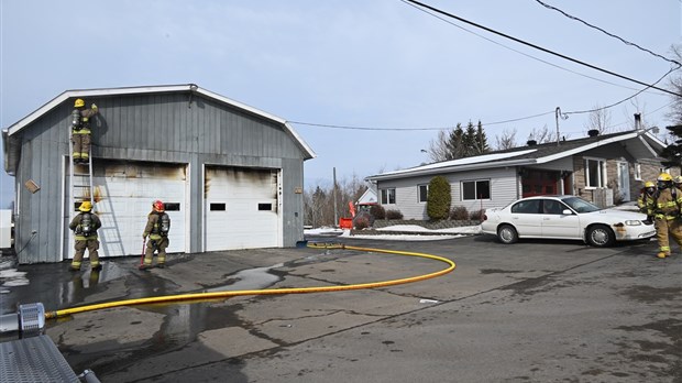 Incendie dans un garage à Saint-Modeste