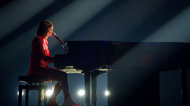 Maude Cyr-Deschênes se propulse en grande finale de La Voix