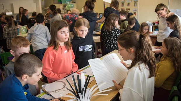 Des élèves de 4e année de Saint-Antonin organisent un Salon du livre