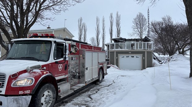 Une maison est la proie des flammes à Notre-Dame-des-Neiges