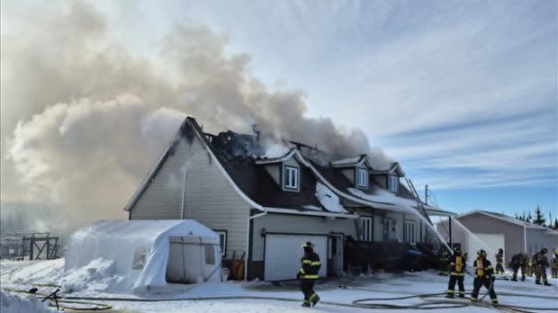 Une maison détruite par les flammes à Saint-Elzéar-de-Témiscouata
