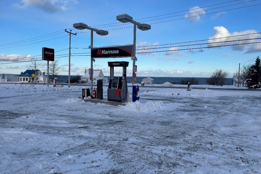 Projet d’une station d’essence autonome à Lac-des-Aigles