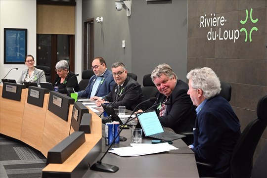 Conseil municipal de Rivière-du-Loup en bref