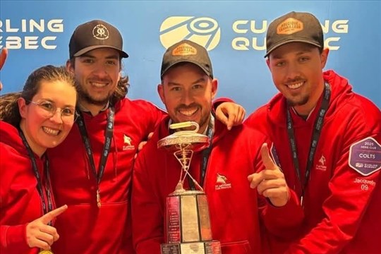 Équipe Thériault est championne provinciale en curling  