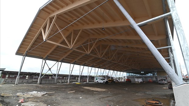 Le centre sportif de Saint-Antonin aura une glace réfrigérée