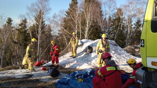 Les secouristes sauvent un homme de 90 ans tombé dans un ravin