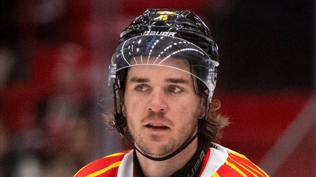 Charle-Édouard D’Astous s’entend avec le Lightning 