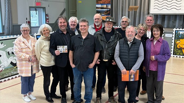 Dévoilement des timbres géants pour la route du Haut-Pays de Kamouraska
